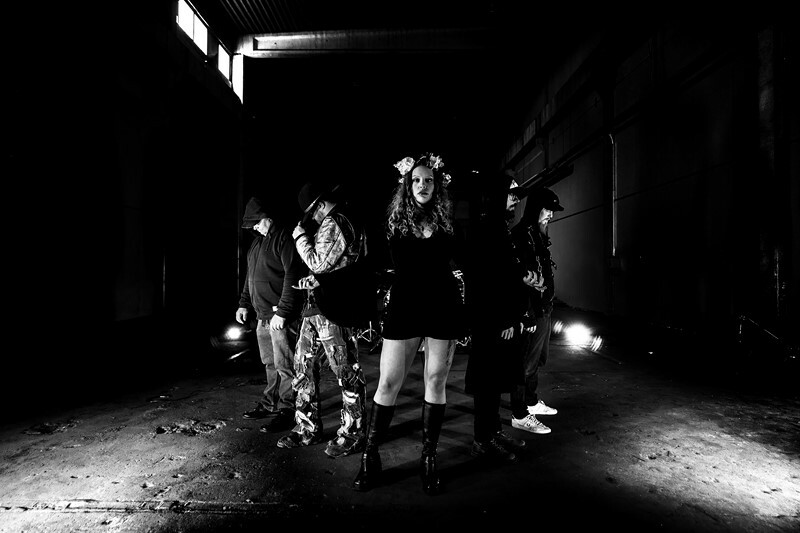 May_Queen_MUSIIKKI_VIDEO_16_06_2024_VALOKUVAT_2_red_800x600